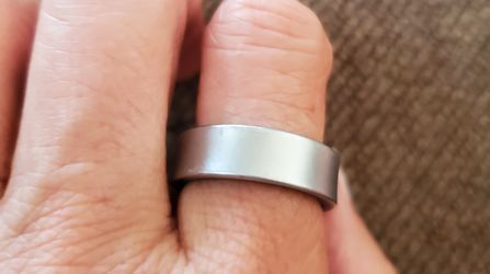 Samsung Galaxy Ring Size 9-Titanium Silver (With Charger)