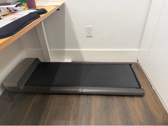 Foldable walking pad