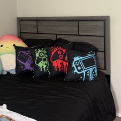 Queen Bedroom Set. NO SCREWS 