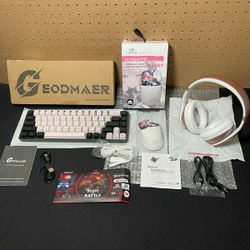 Wired Keyboard + Wireless Mouse + Bluetooth Wireless Headphones Bundle For Cheap