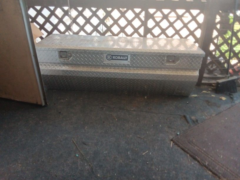 In Bed Tool Box