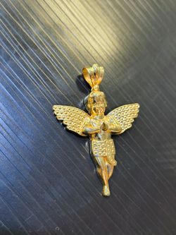 10K Angel pendant 😮‍💨