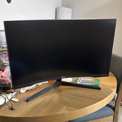 32” Curved Monitor