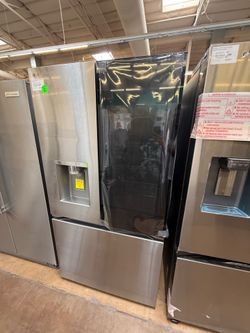 LG instaview 28 cu ft refrigerator