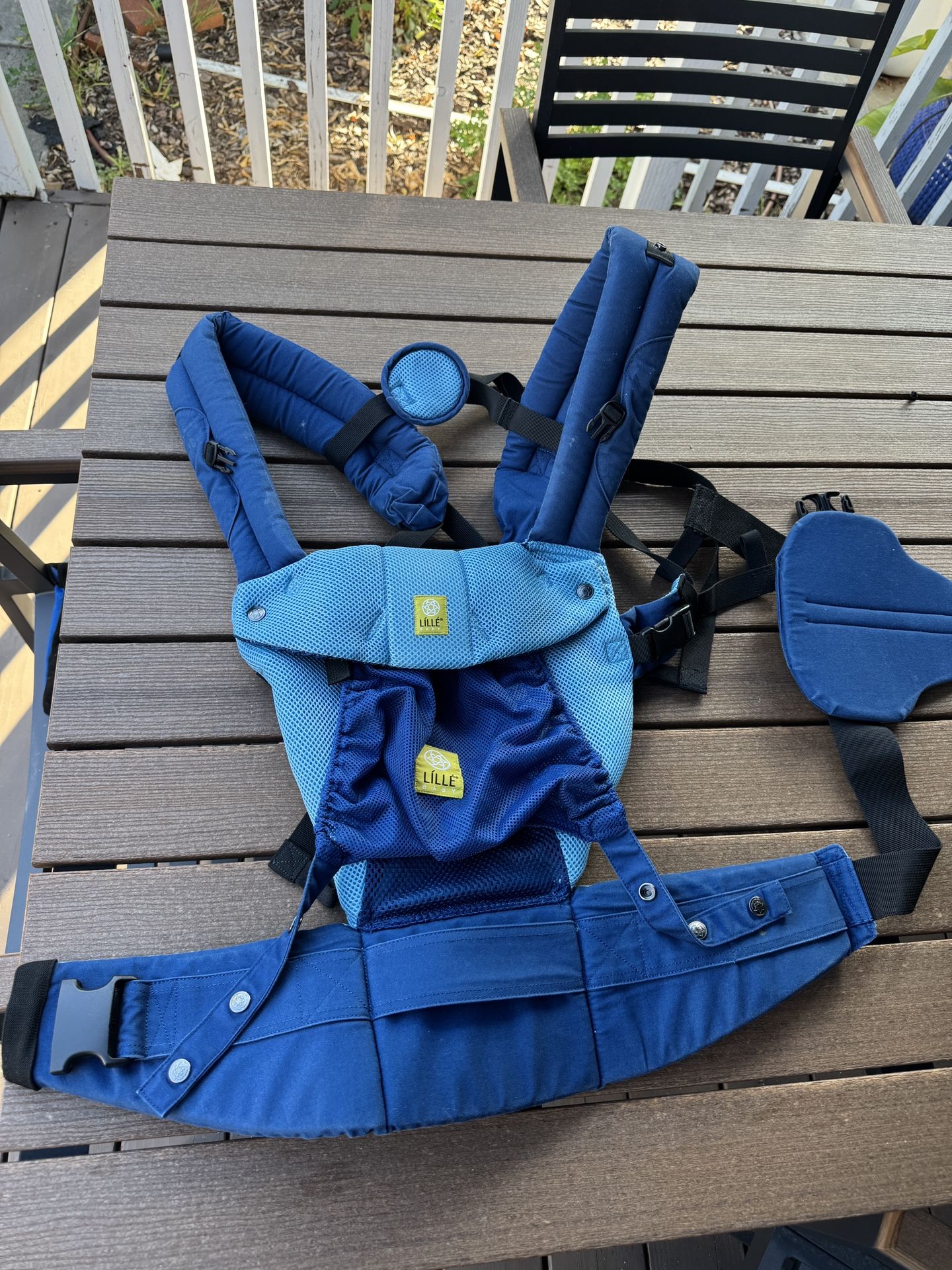 LilleBaby Carrier Baby - Free