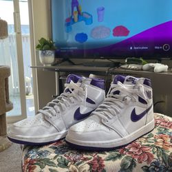 Women’s Jordan 1 High OG “Court Purple”
