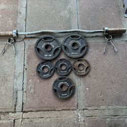 Ez Curl Bar W/ 32.5lbs Total Weights Olympic 