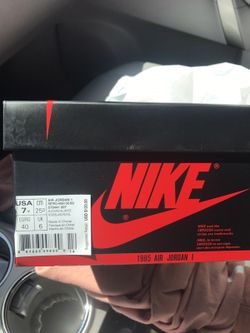 DS Jordan 1 royals