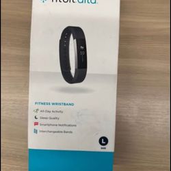 (In Box ) Fitbit Alta (size L)