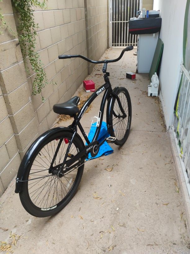 MENS 29 iNCH GENESIS BEACH CRUISER