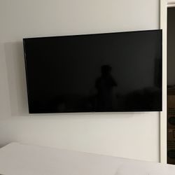Black 42 In Tv