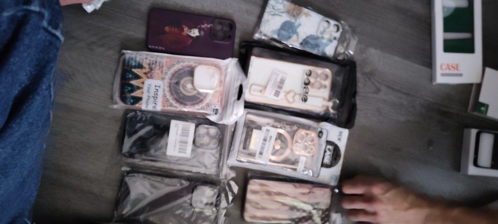 Cellphone Cases Screen Protectors.