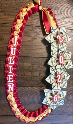 Graduation leis