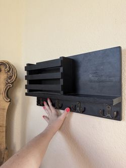 4 Hook Wall Organizer