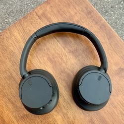 Sony WH-CH720N Noise Canceling Wireless Headphones Bluetooth Over The Ear Headset with Microphone and Alexa Built-in, Black