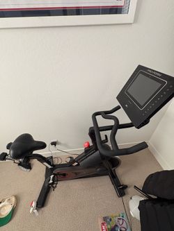 Pro-Form Smart Power 10.0 exercise bike