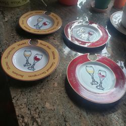 4 Wine Valley Wine Plates 