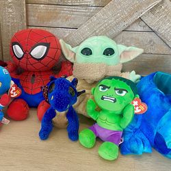 Super cute lot of Kids Stuffies/ stuffed animals 