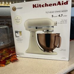 Kitchen Aid Stand Mixer 