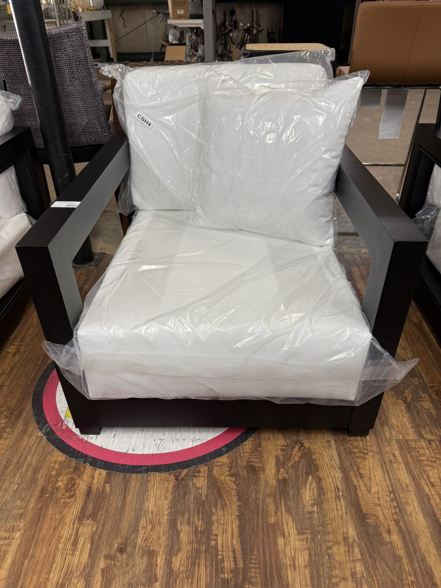 Black Metal Lounge Chair
