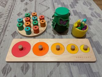 Lovevery 12-18 Month Toy Set