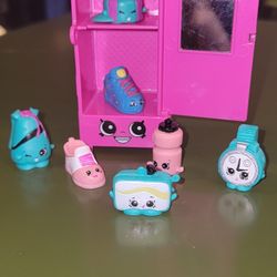 Shopkin Gym Fashion Collection with 8 Shopkins