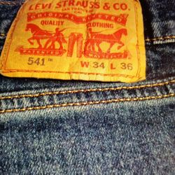 LEVI STRAUSS & CO.  STYLE. 541. W34.  L36 DENIM JEANS
