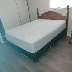 Bedroom Set Queen Bed And Dresser