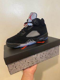 Jordan 5 Retro Black Metallic 2025 Men Size: 10.5