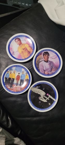 Star Trek Paramount Mini Plates 