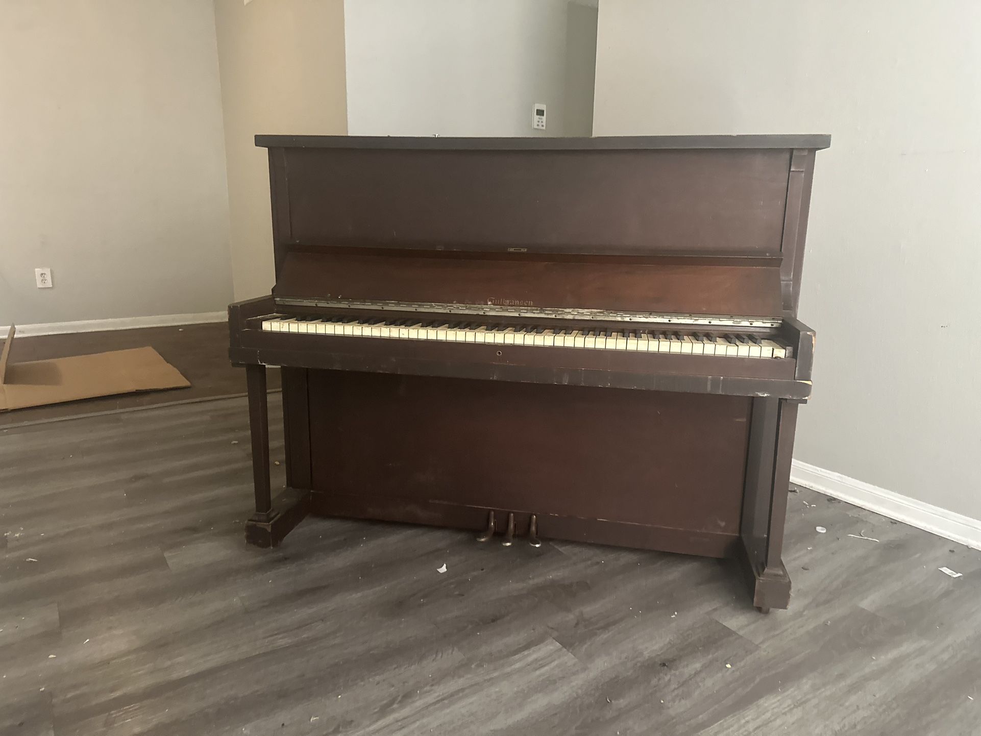 Piano Gulbransen