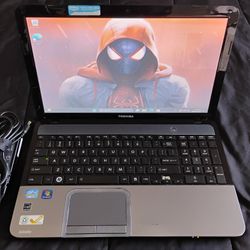 i7 Toshiba Satellite Laptop w/Win 11 Pro & Office (500GB)