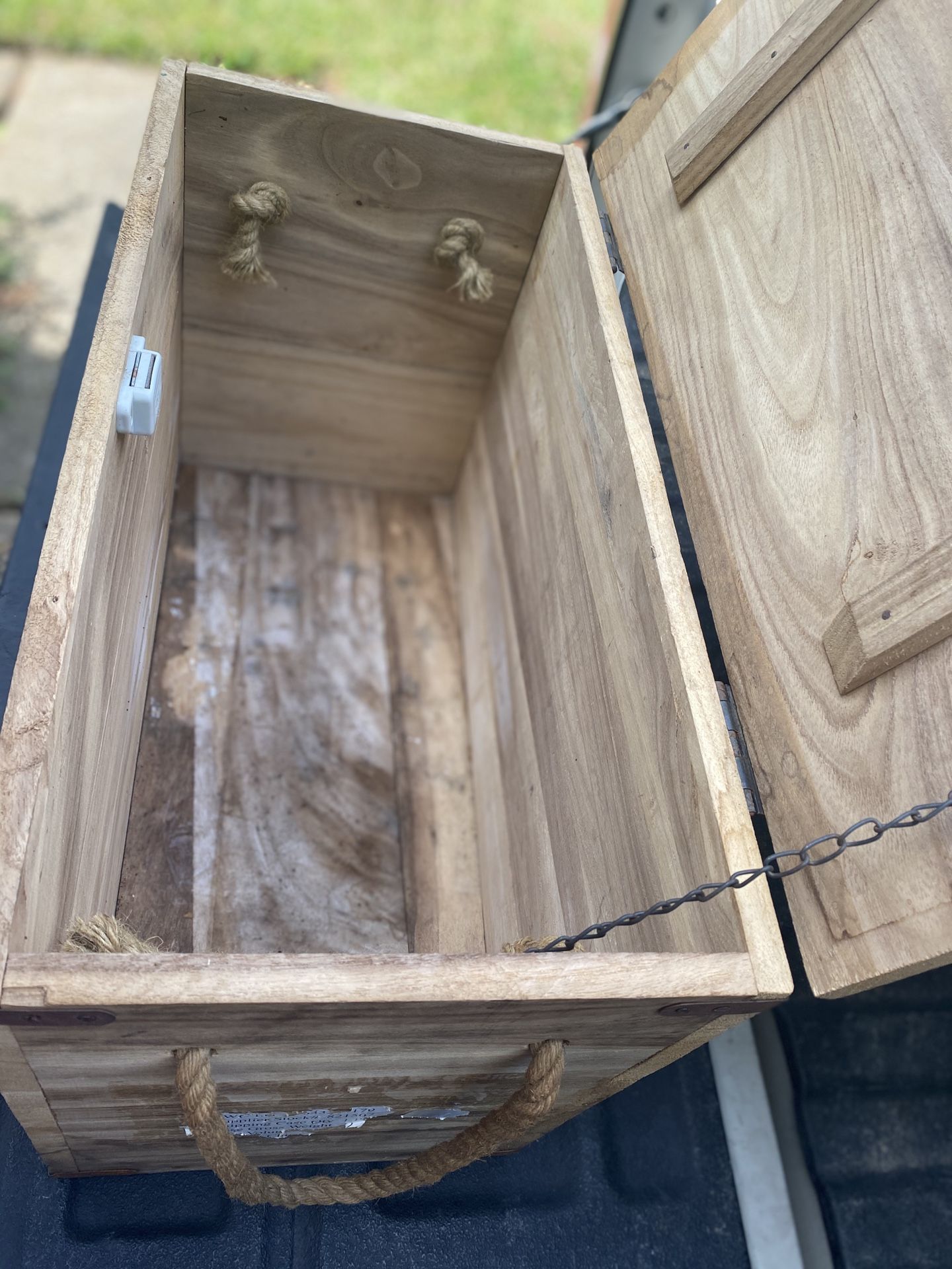 Wenzel cast iron wooden box /crate