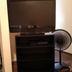 40 inch Vizio TV and bookshelf
