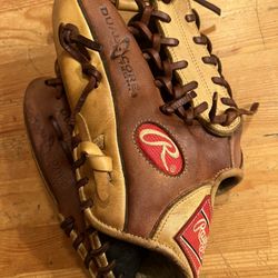 Left-Handed Throw Rawlings Gold Glove Elite Baseball Glove 