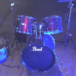 Pearl Full 5 Piece Drum Set