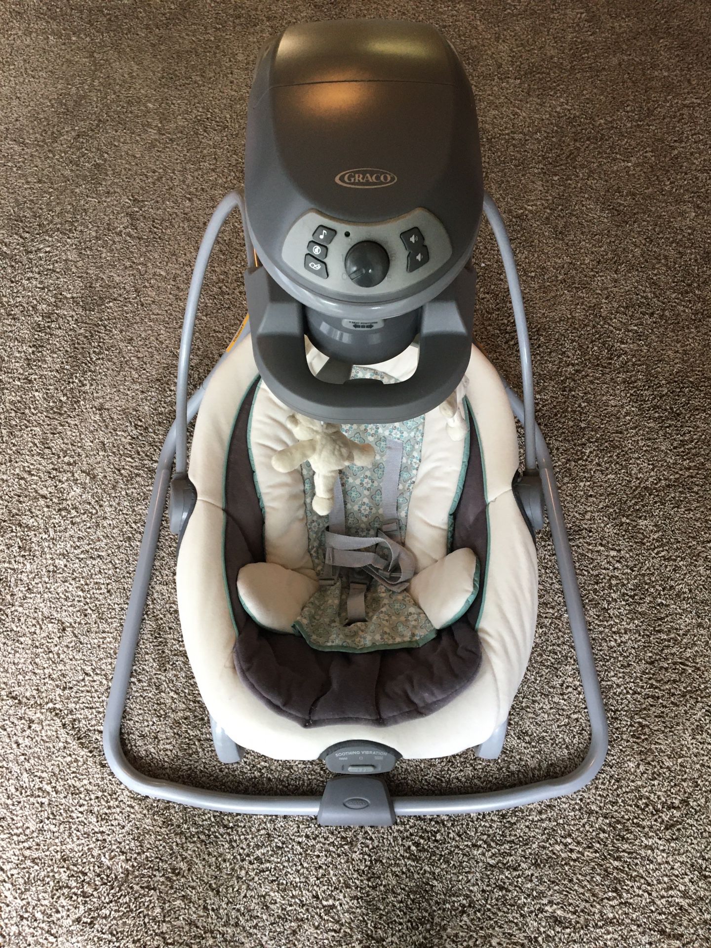 Graco baby swing! 40$