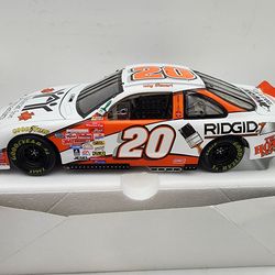 1999 Tony Stewart #20 Pontiac 1:18 Diecast Car