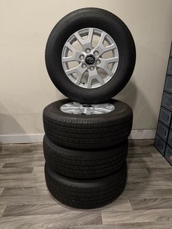 26’ TOYOTA TACOMA SR5 RIMS 245/70r17