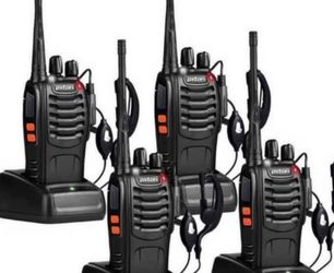 New Walkie Talkies Rechargeable Long Range Two-Way Radios with Earpieces,2-Way Radios UHF Handheld Transceiver Walky Talky with Flashlight Li-ion Batt