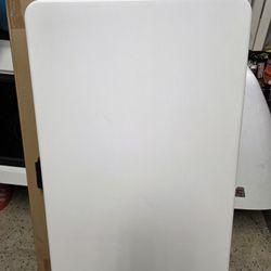 Folding Table 