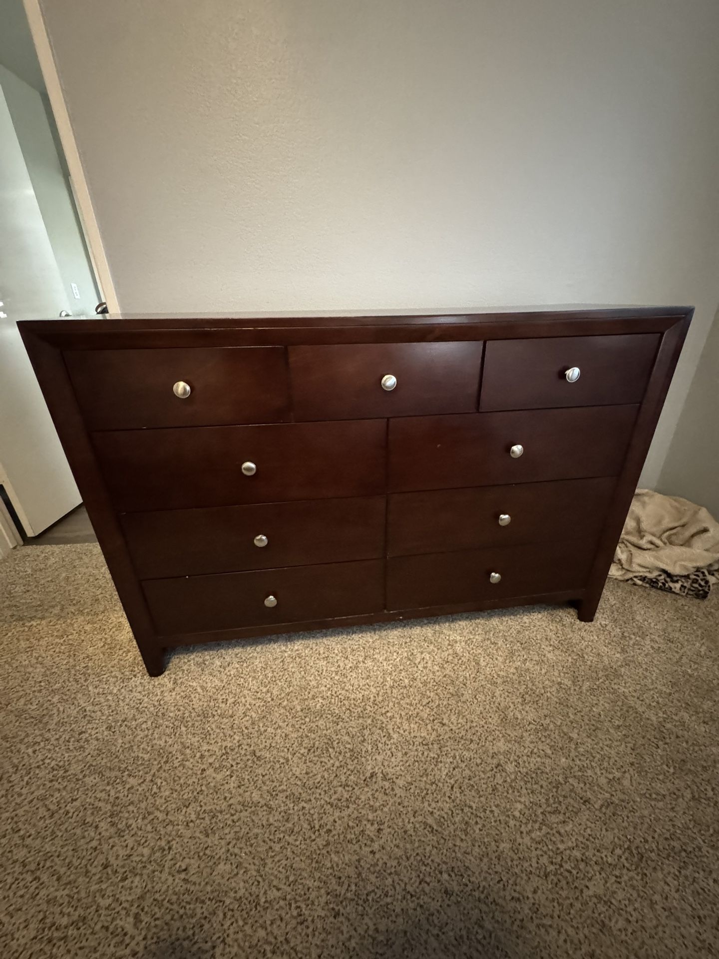 9 Drawer Living Spaces Dresser