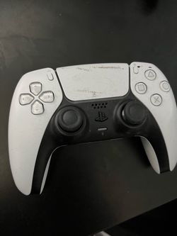 White Ps5 controller