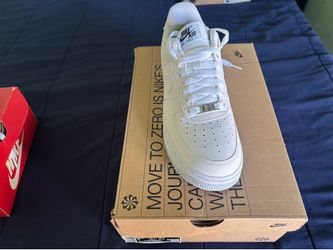 Clean fresh Air Force 1s