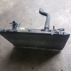Radiator and fan for 2004 camry 4 cylinder