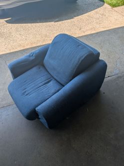 Kids Reading Chair that folds out to a small bed