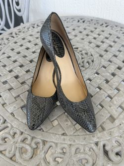 Cole Haan lady stylish snake leather shoe Size 8 1/2 For Stylish Lady
