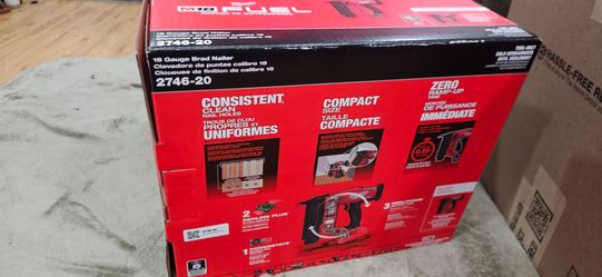 Milwaukee18 gauge brad nailer