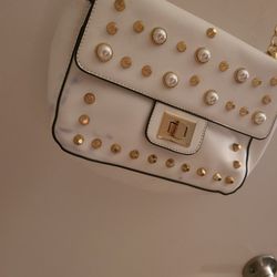 White, Spiked and Beaded Date Night Shoulder Purse That Locks And Has A  Chain Strap!