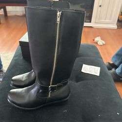 Black Boots With Strap